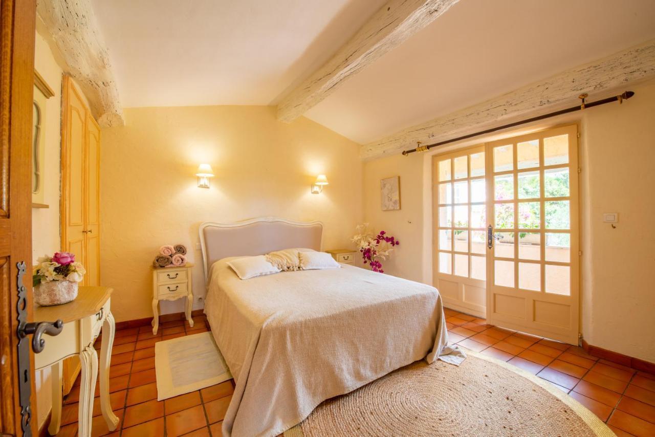 Bed and Breakfast Paradis Provencal Сент-Максим Экстерьер фото